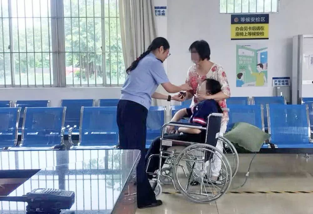 真帅！广东清远监狱多部门联动救治服刑人员家属